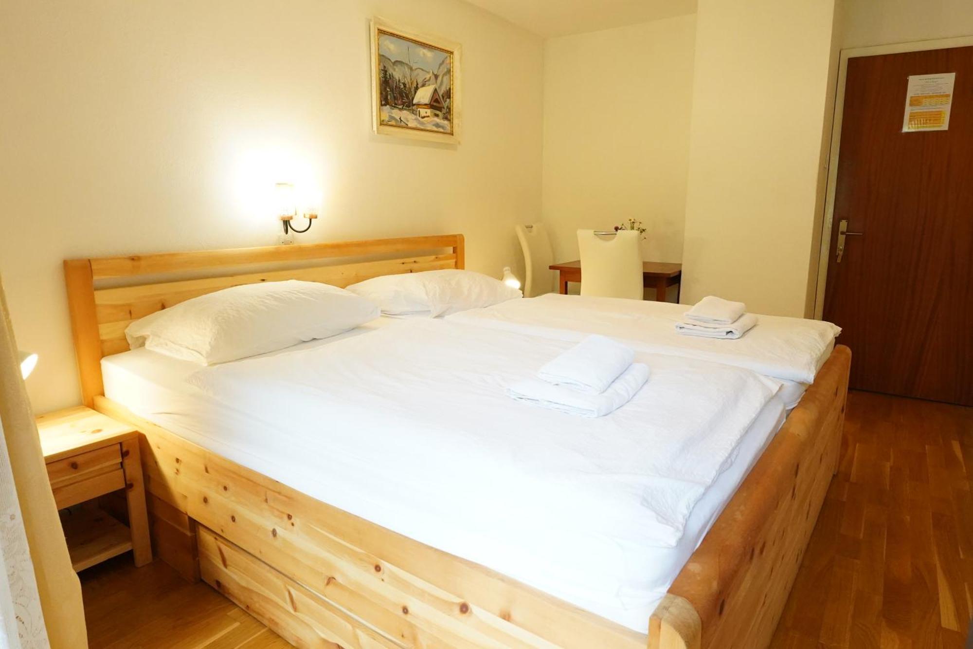 Sobe In Apartmaji Pri Ukcu Bohinj Esterno foto