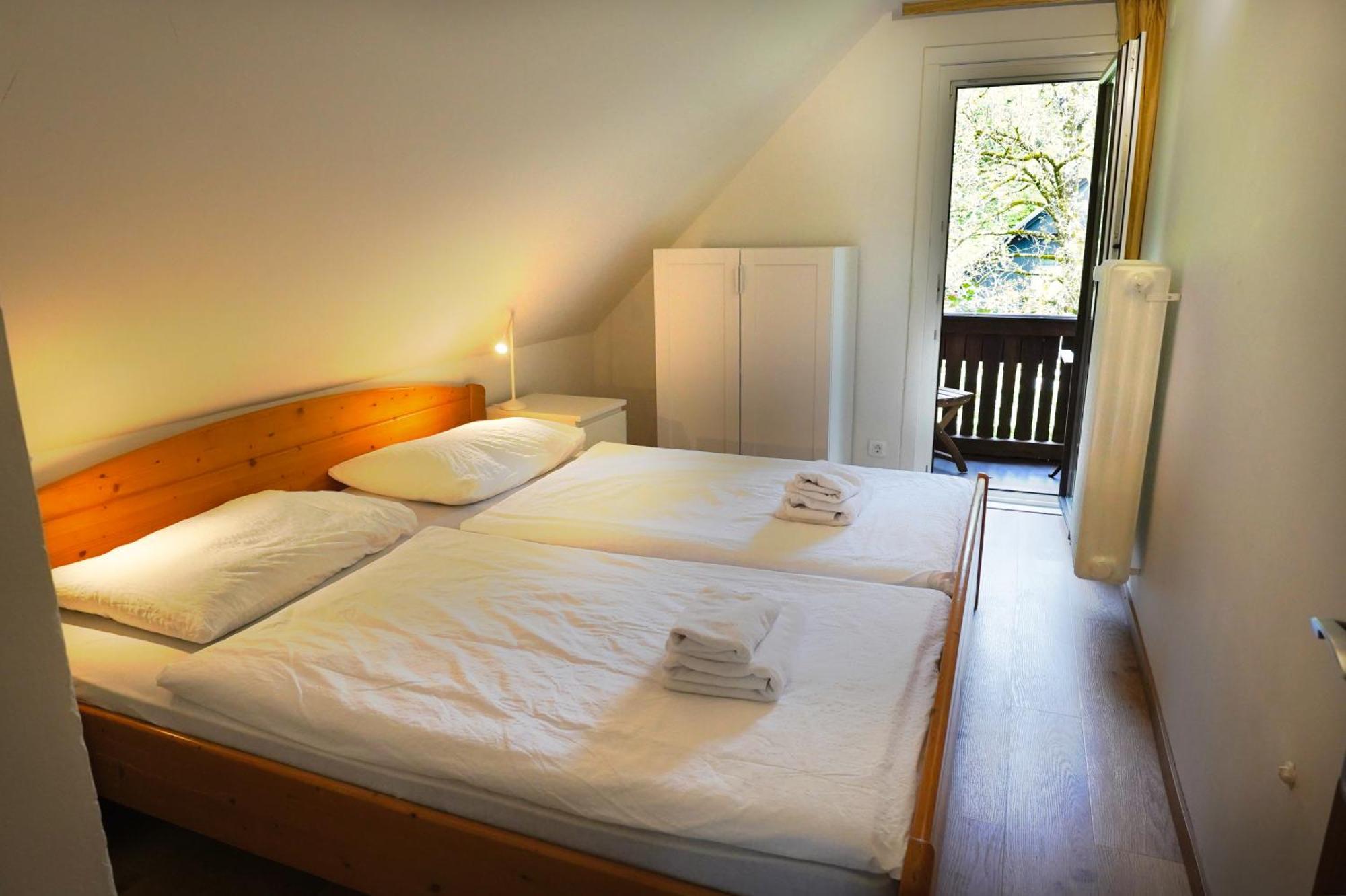 Sobe In Apartmaji Pri Ukcu Bohinj Esterno foto